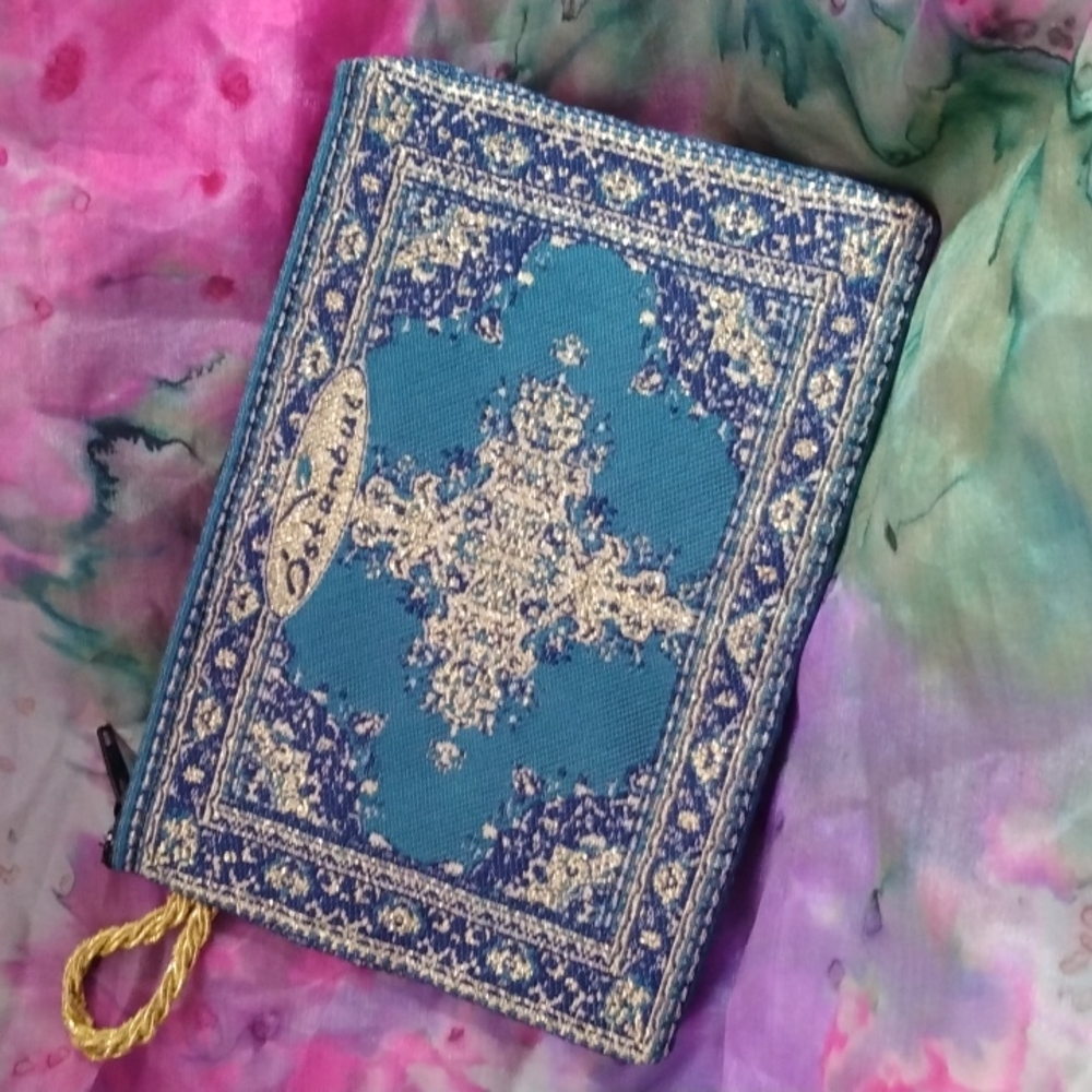 Moroccan Decorated Istanbul Inspired Coin Change Purse as Keys or ID holder